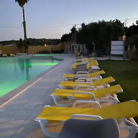 Charm Azenha Dóbidos Farm Agroturismo Olho Marinho