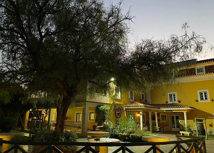 ファームステイ Charm Azenha Dobidos Farm