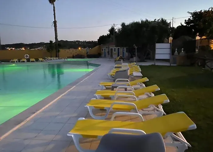 Charm Azenha Dobidos Farm ファームステイ Olho Marinho