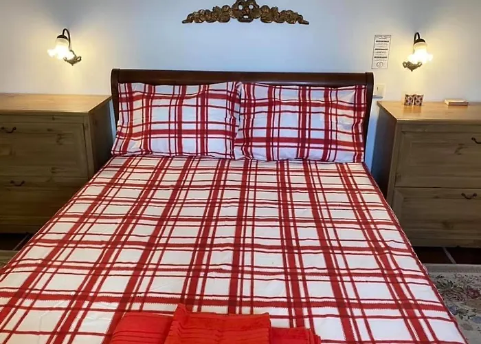 Charm Azenha Dobidos Farm * Olho Marinho