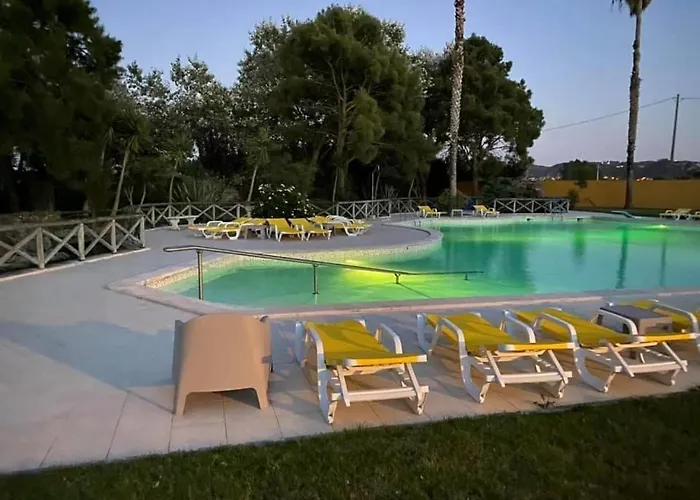 Charm Azenha Dobidos Farm * Olho Marinho