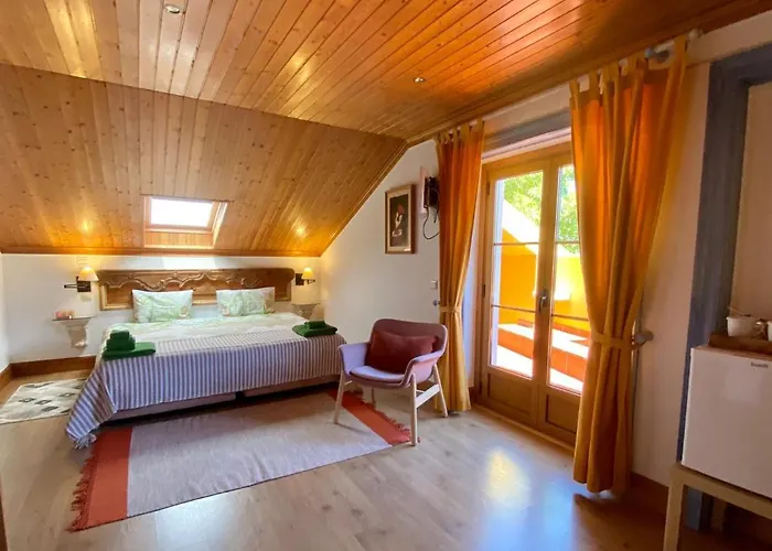 Charm Azenha Dobidos Farm ファームステイ